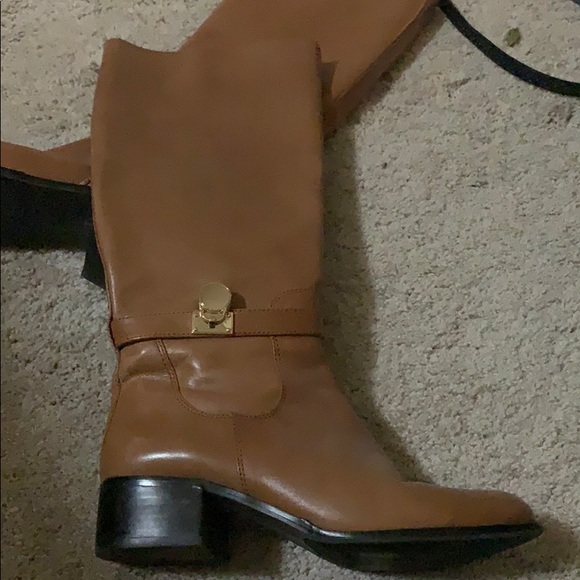 Micheal Kors tall boot - Picture 1 of 2